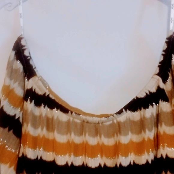 Off The ShoulderTaupe Mustard Dress - Picture 8 of 10